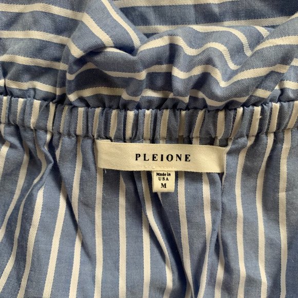 Anthropologie Pleione Off Shoulder Bow Top in Blue White Stripe - Picture 5 of 6
